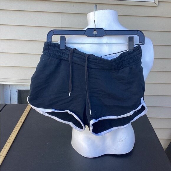 Whimsigoth heritage old money Women’s black and white shorts Sz medium puma - Picture 1 of 4